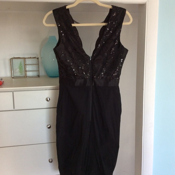 ModCloth Black sequin, mesh plunge cocktail dress - Picture 3 of 5